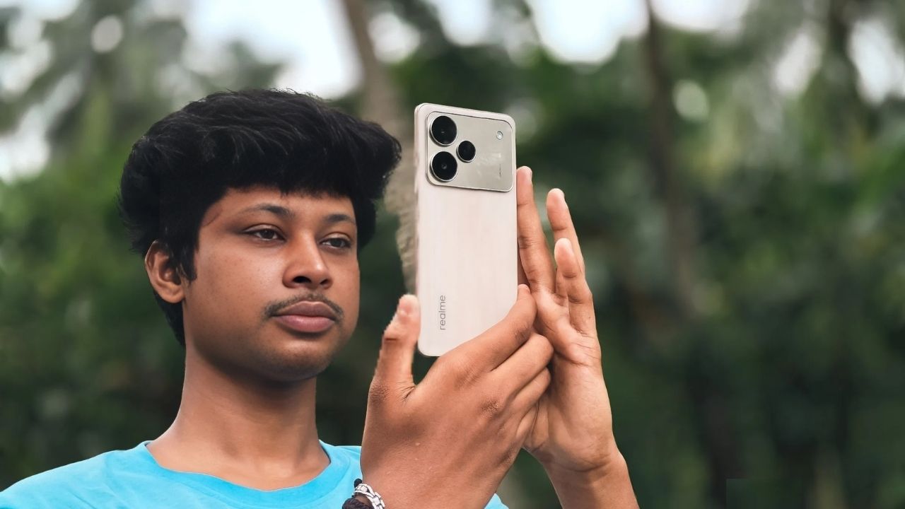 Realme P4 Power স্মার্টফোন দিয়ে দিনের আলোতে selfie ক্যামেরা টেস্ট।